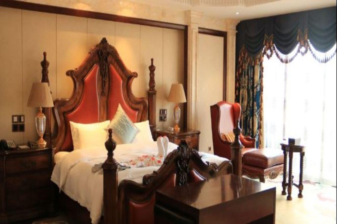 Jinqian Jiahua International Hotel 赤水 外观 照片
