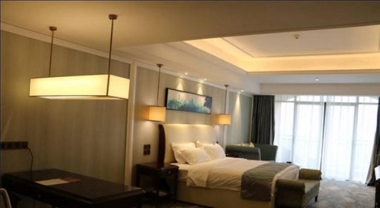Jinqian Jiahua International Hotel 赤水 外观 照片