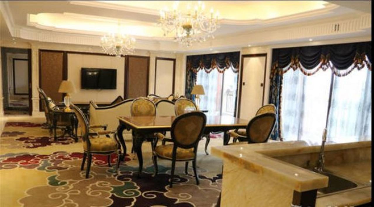 Jinqian Jiahua International Hotel 赤水 外观 照片