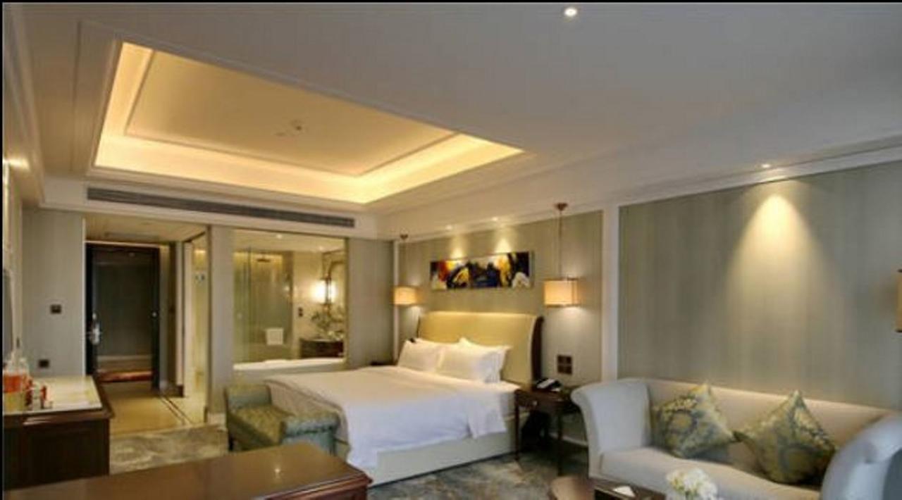 Jinqian Jiahua International Hotel 赤水 外观 照片