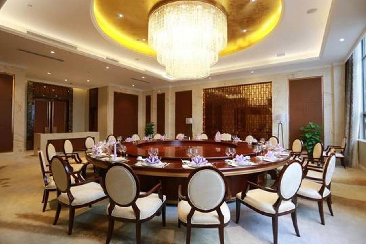 Jinqian Jiahua International Hotel 赤水 外观 照片