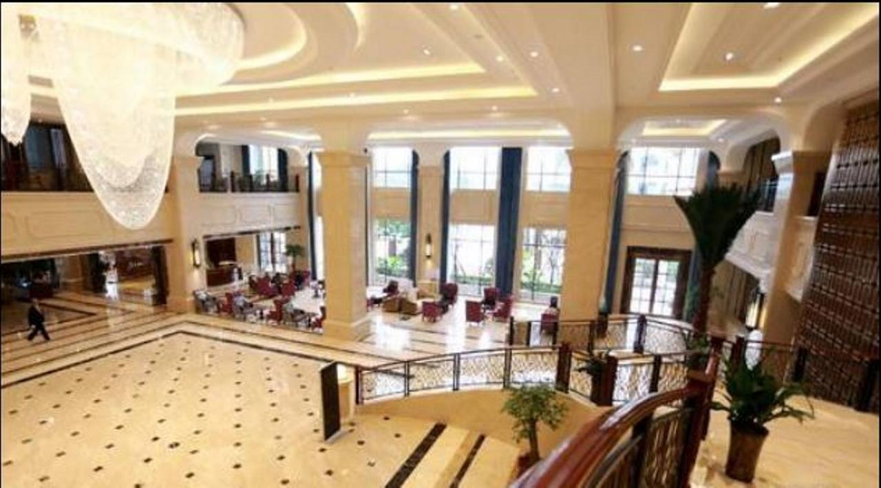 Jinqian Jiahua International Hotel 赤水 外观 照片