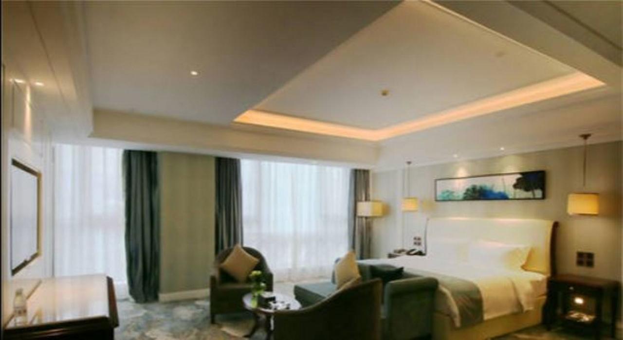Jinqian Jiahua International Hotel 赤水 外观 照片